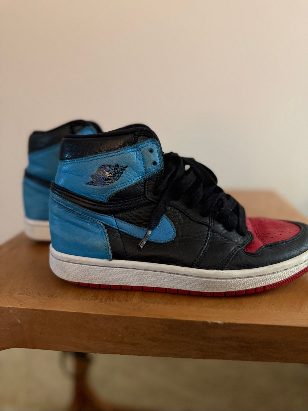 Jordan Kids High-Top Sneakers in Black/Blue/Red